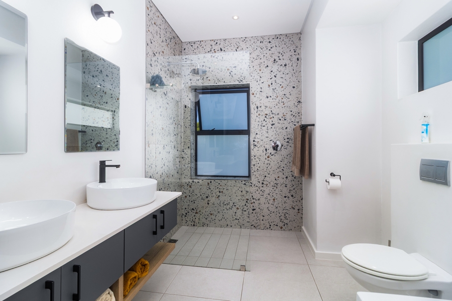 4 Bedroom Property for Sale in Tara Western Cape